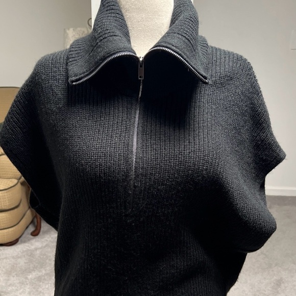 Banana Republic quarter zip vest. From Fall 2024 collection size large - Picture 10 of 11